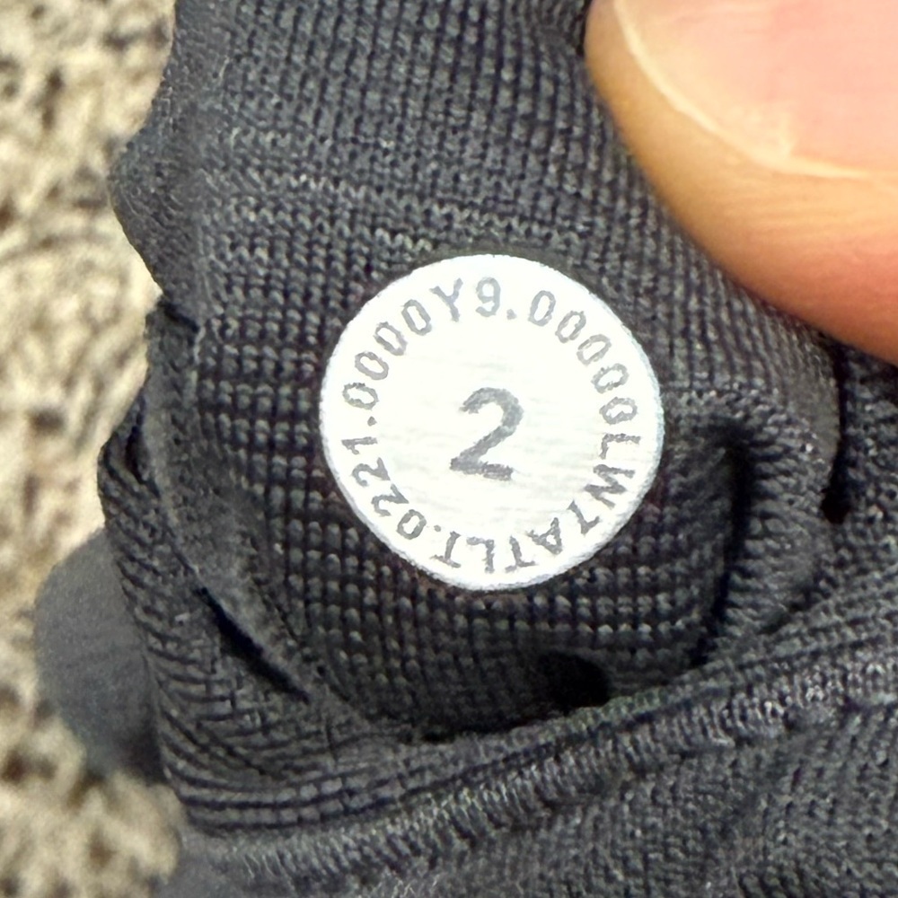 Lululemon Hotty Hot Short - Picture 6 of 6